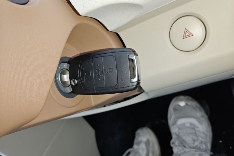 五菱汽车 宏光MINIEV 2024款 第三代 215km 青春版中控内饰11