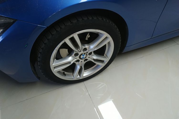 宝马3系 2019款 320Li M运动套装车身外观6007