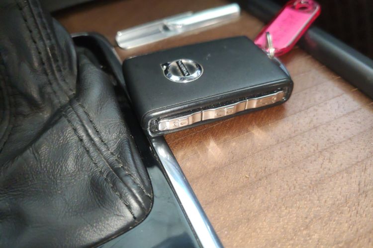 沃尔沃S90 2019款 T5 智逸版中控内饰11