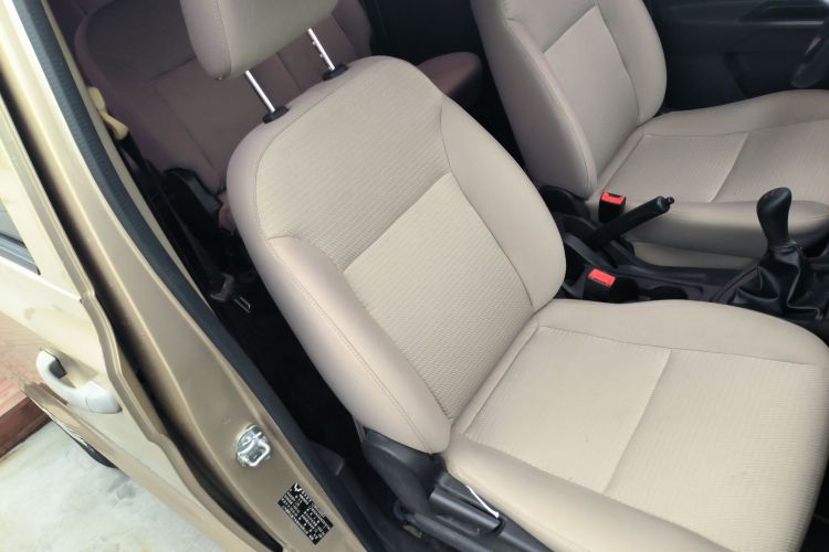 五菱汽车 五菱宏光V 2019款 1.5L基本型L2B局部细节41