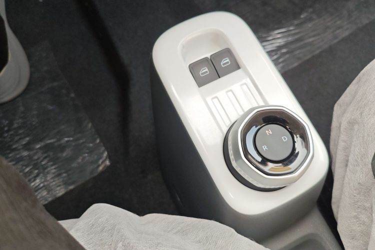 吉利银河 熊猫 2025款 210km 元气熊中控内饰18