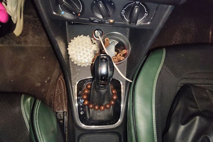 大众 Polo 2016款 1.6L 自动舒适型中控内饰18