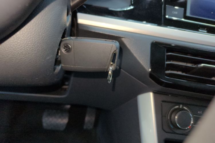 大众 Polo 2019款 Plus 1.5L 自动炫彩科技版中控内饰7001