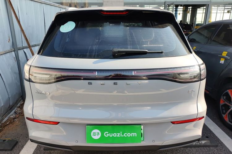 吉利银河 银河E5 2024款 530km 星舰版车身外观6