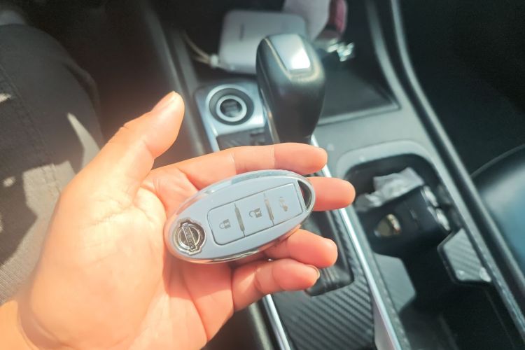 日产 轩逸 2020款 1.6L XL CVT悦享版中控内饰11