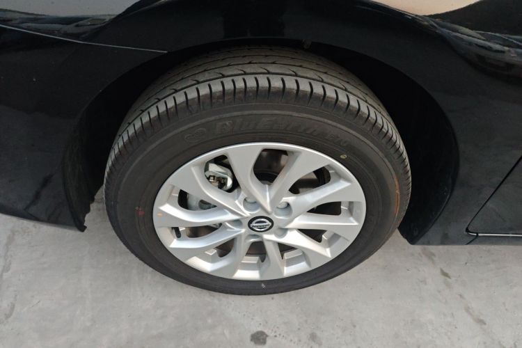 日产 轩逸 2024款 改款二 经典 1.6XE CVT舒适版车身外观6007