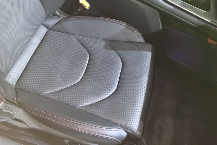 小米汽车 小米SU7 2024款 四驱超长续航高阶智驾Max版局部细节41