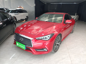 英菲尼迪Q60 2017款 2.0T 豪华版