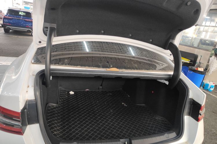 比亚迪 秦Pro新能源 2019款 EV 超能版 标准版智联领尚型局部细节23