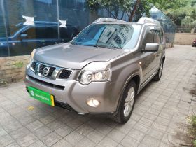 日产 奇骏 2012款 2.5L CVT豪华版 4WD