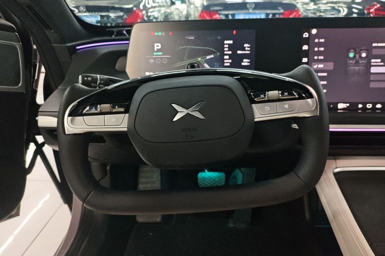 小鹏P7 2024款 P7i 702 Max 鹏翼版中控内饰13