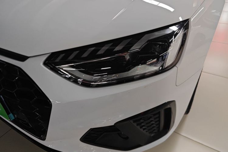奥迪A4L 2022款 40 TFSI 豪华动感型局部细节36