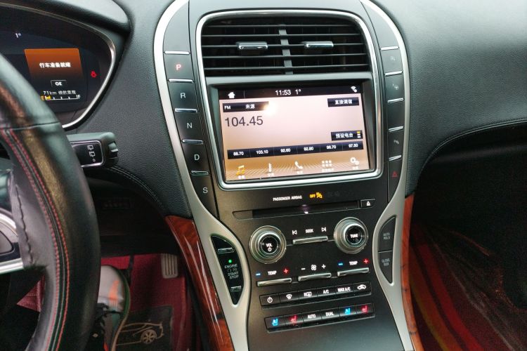 林肯 航海家(进口) 2019款 2.0T 四驱尊雅版 国VI中控内饰16