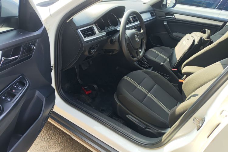 大众 C-TREK蔚领 2020款 1.5L 自动时尚型中控内饰7003