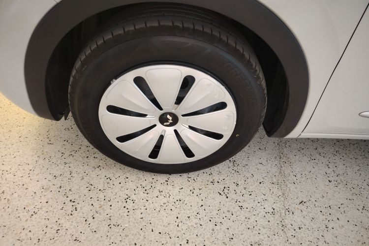 五菱汽车 五菱缤果 2023款 203km 轻享款车身外观6007