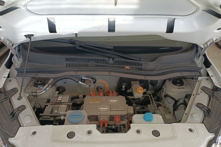 零跑汽车 零跑T03 2024款 310舒享版机舱底盘24