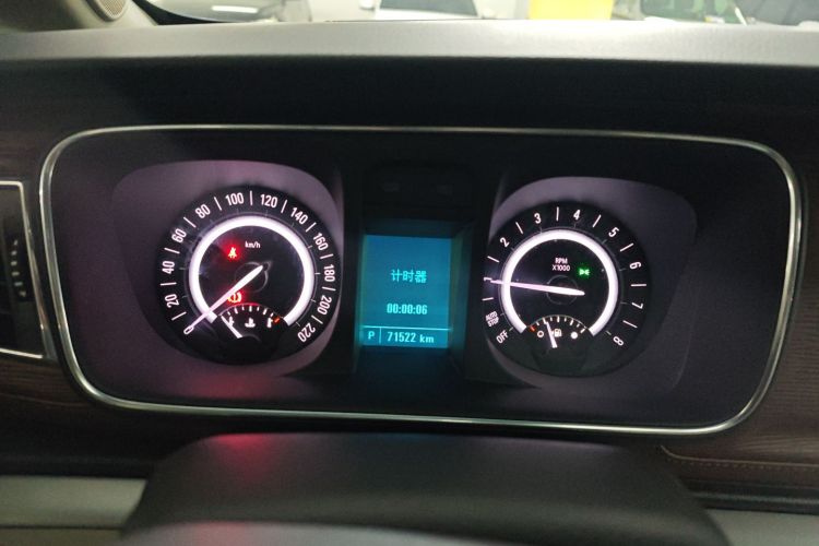 别克GL8 2018款 28T 豪华型 国VI中控内饰14