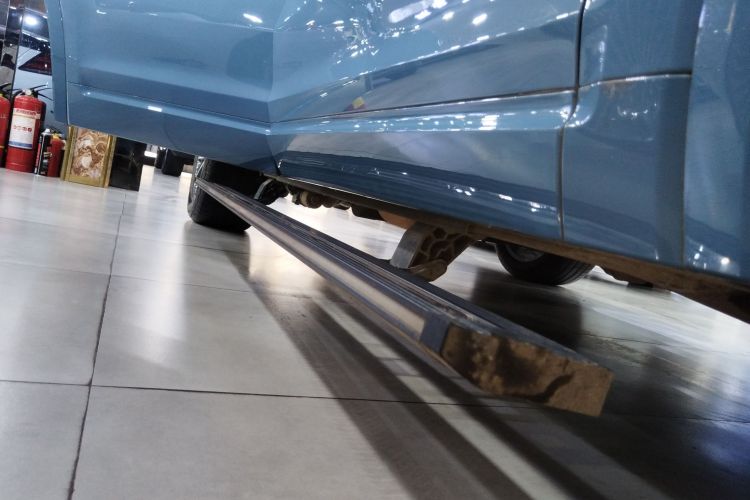 理想汽车 理想ONE 2021款 增程6座版局部细节9001