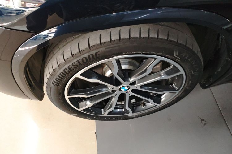 宝马X3 2022款 xDrive30i 领先型 M曜夜套装车身外观6007