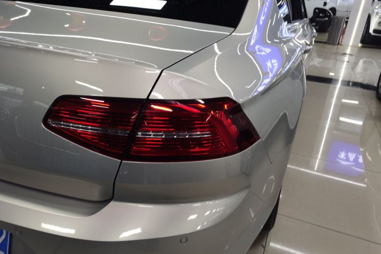 大众 迈腾 2017款 330TSI DSG 豪华型车身外观6006