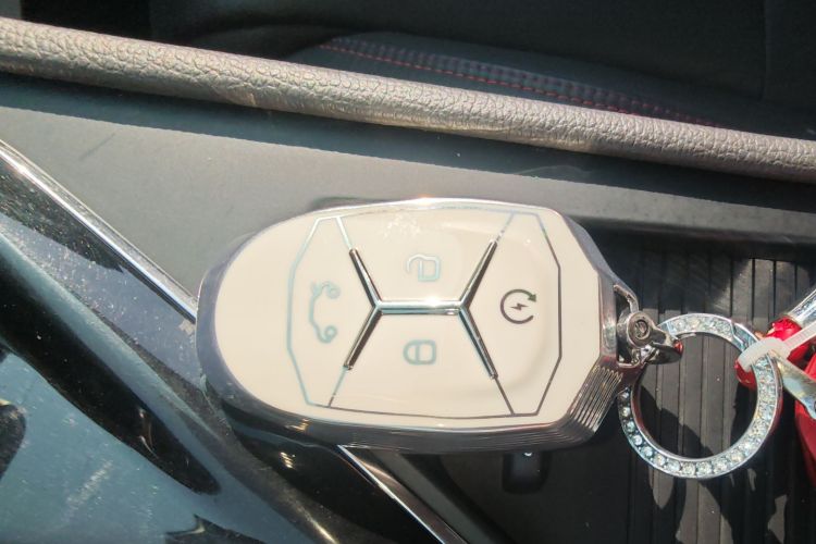 领克02 2019款 高能版 2.0T 自动两驱耀Pro版 国VI中控内饰7001