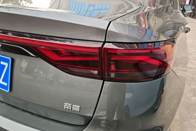 吉利汽车 帝豪 2022款 第4代 1.5L CVT尊贵型车身外观6006