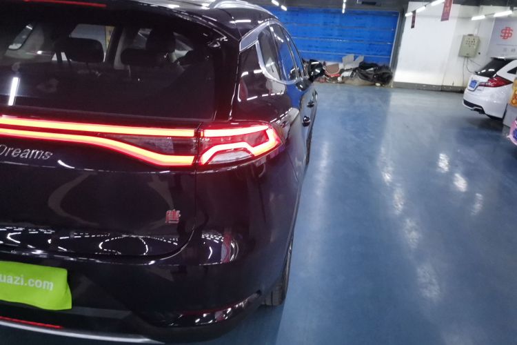 比亚迪 唐 2018款 2.0T 自动智联尊荣型 7座 国V车身外观6006