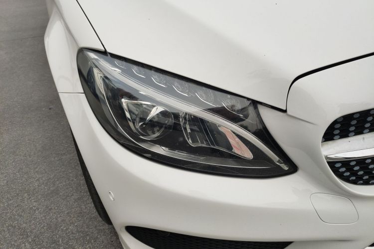 奔驰C级 2016款 C 200 L 运动型车身外观8