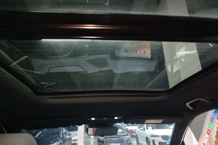 吉利银河 银河L7 2025款 EM-i 115km 探索版中控内饰22