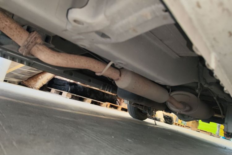 五菱汽车 五菱宏光V 2022款 1.5L劲取版液压助力LAR局部细节9004