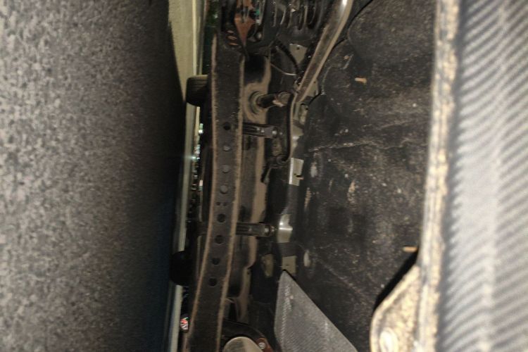 荣威i5 2021款 1.5L CVT铂金版局部细节9009