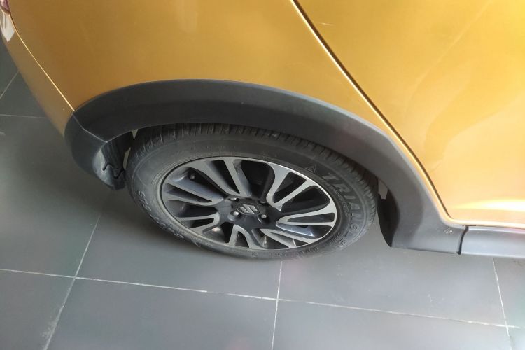 铃木 雨燕 2015款 1.5L 自动限定版车身外观6002