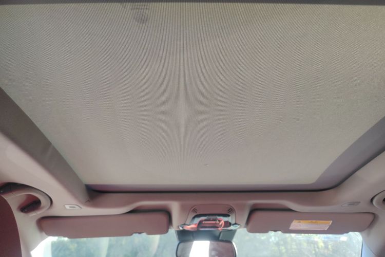 阿尔法·罗密欧 Stelvio斯坦维 2017款 2.0T 200HP 豪华版局部细节22