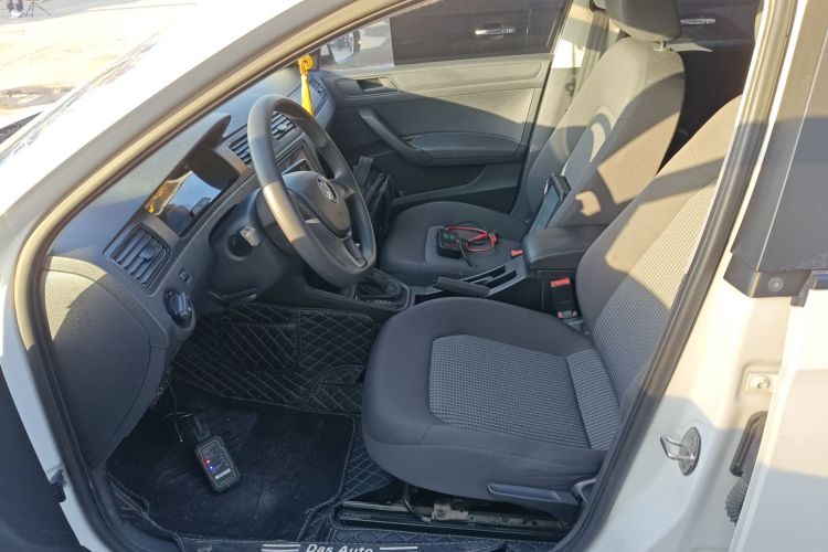 大众 桑塔纳 2021款 1.5L 自动风尚版中控内饰19