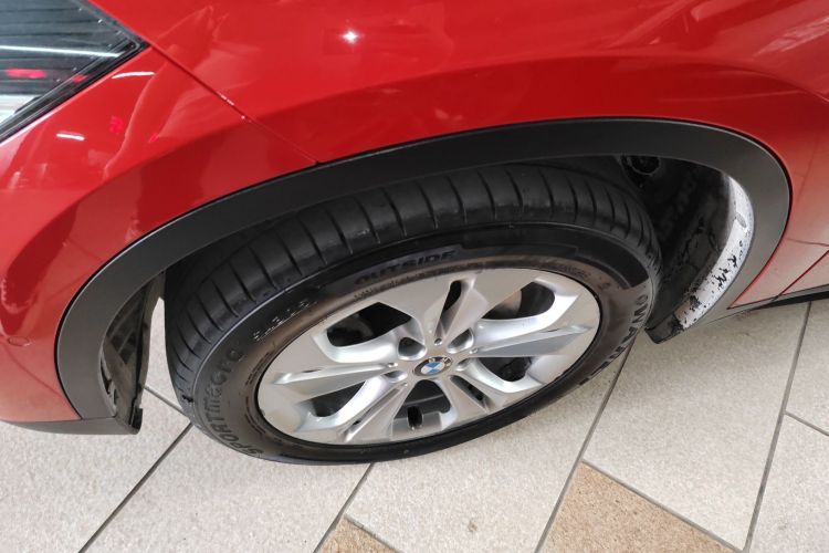 宝马X1 2016款 sDrive18Li 尊享型车身外观6002