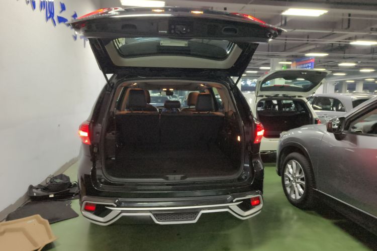 丰田 汉兰达 2018款  2.0T 两驱豪华版 7座 国VI局部细节23