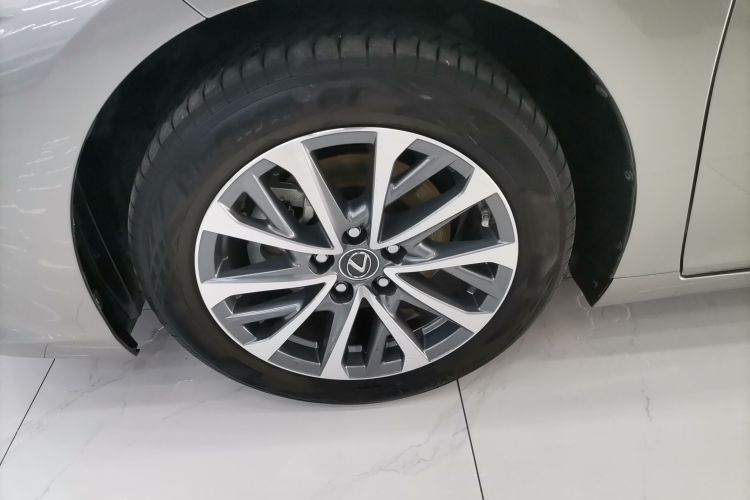 雷克萨斯ES 2022款 200 卓越版车身外观6007