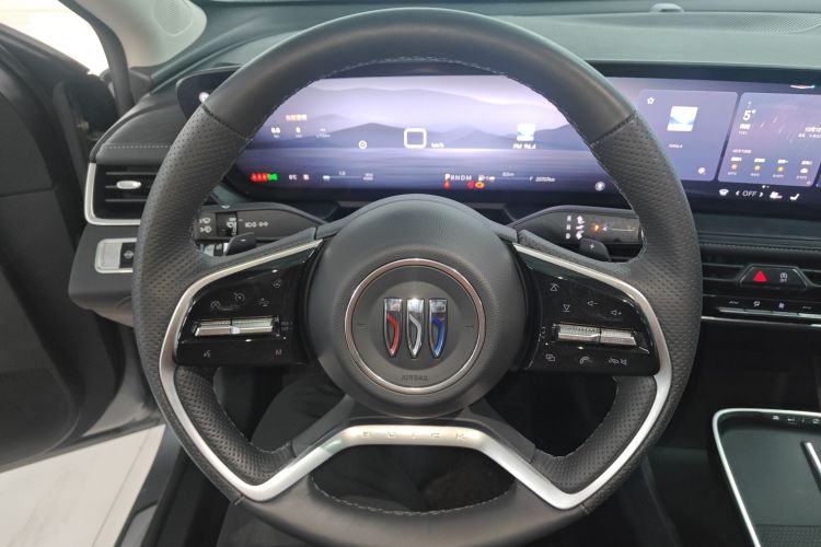 别克 君越 2023款 28T 越尊版中控内饰13