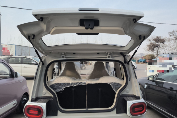 五菱汽车 宏光MINIEV 2024款 第三代 215km 青春版机舱底盘23