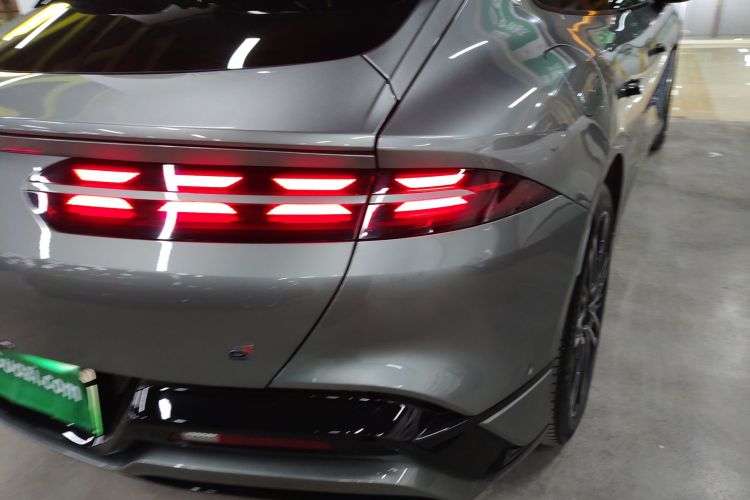 腾势Z9GT 2024款 1100四驱Ultra版车身外观6006