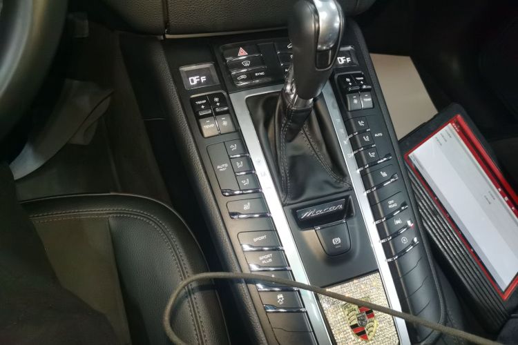 保时捷 2017款  Macan 2.0T中控内饰18