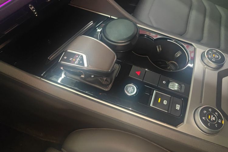 大众 途锐 2019款 2.0TSI 锐翼版 国V中控内饰18