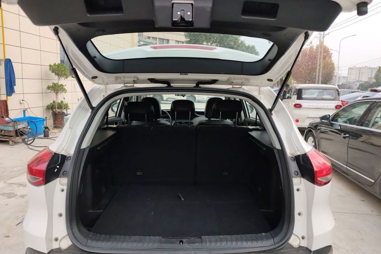 猎豹汽车 猎豹CS10 2015款 2.0T 手动卓越型机舱底盘23