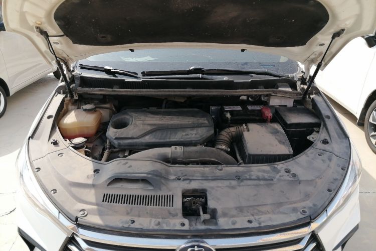 比亚迪 宋MAX 2021款 升级版 1.5T 自动豪华型 6座局部细节24