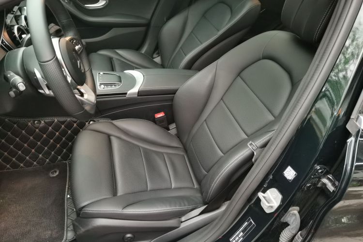 奔驰C级 2021款 C 260 L 运动版局部细节19