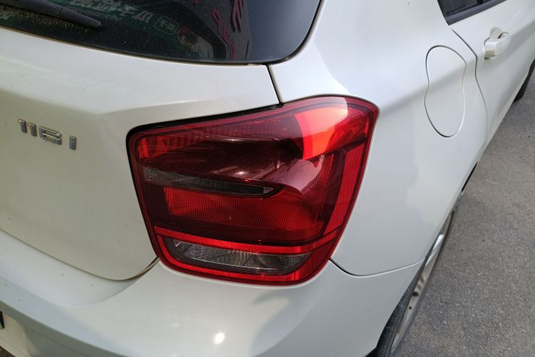 宝马1系(进口) 2013款 改款 116i 领先型车身外观9