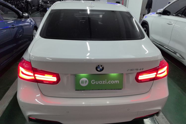 宝马3系 2019款 320i M运动套装车身外观6