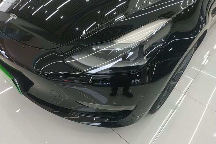 特斯拉 Model 3 2022款 Performance高性能全轮驱动版局部细节36