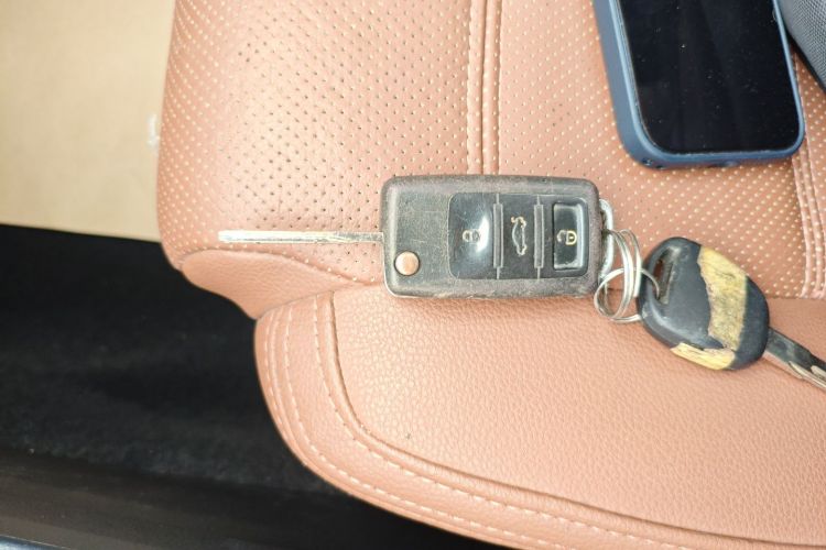 野马汽车 野马T70 2015款 改款 1.8T CVT优雅型中控内饰11