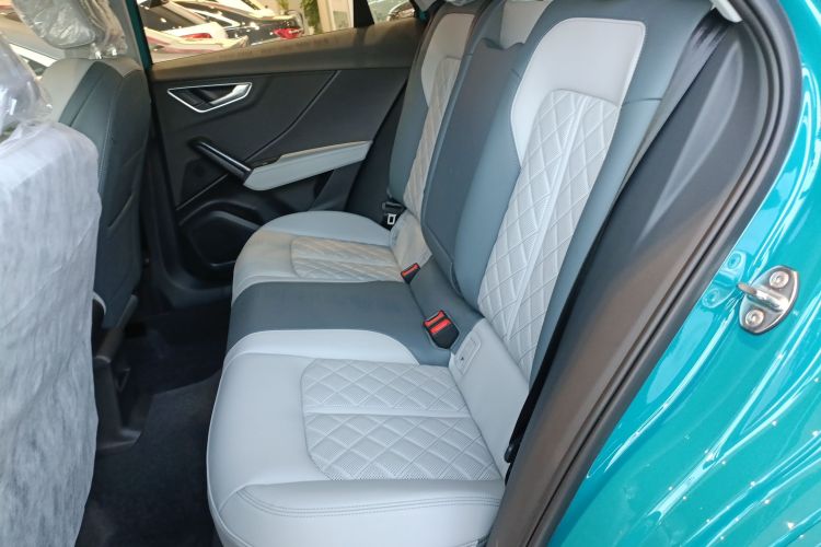 奥迪Q2L 2025款 35TFSI 时尚动感型中控内饰21